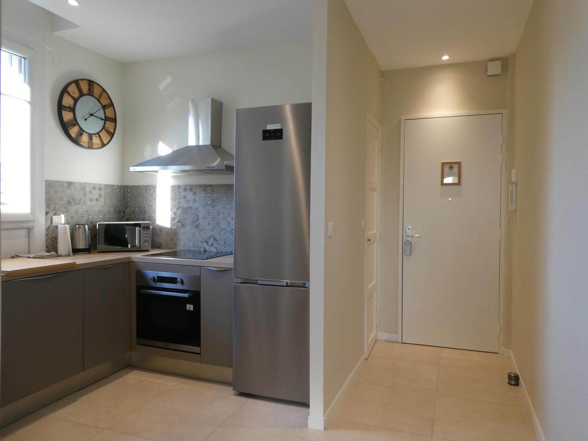 Superbe T3 Climatise - 62M2 - 4 Etoiles - Centre Historique Vue Port De Plaisance - Wifi - 5E Avec Ascenseur Apartment Toulon Exterior photo