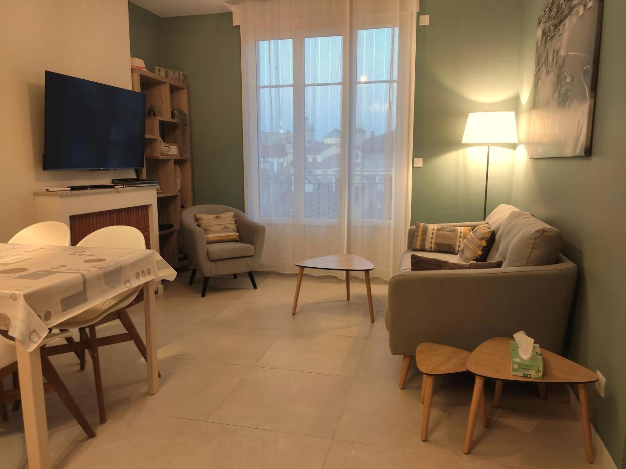 Superbe T3 Climatise - 62M2 - 4 Etoiles - Centre Historique Vue Port De Plaisance - Wifi - 5E Avec Ascenseur Apartment Toulon Exterior photo